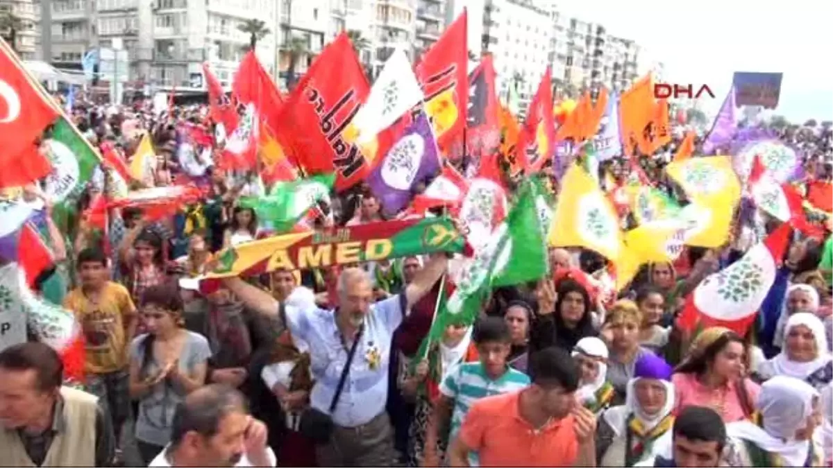 İzmir Hdp Gündoğdu Meydanı\'nda Seçin Sonrası Miting