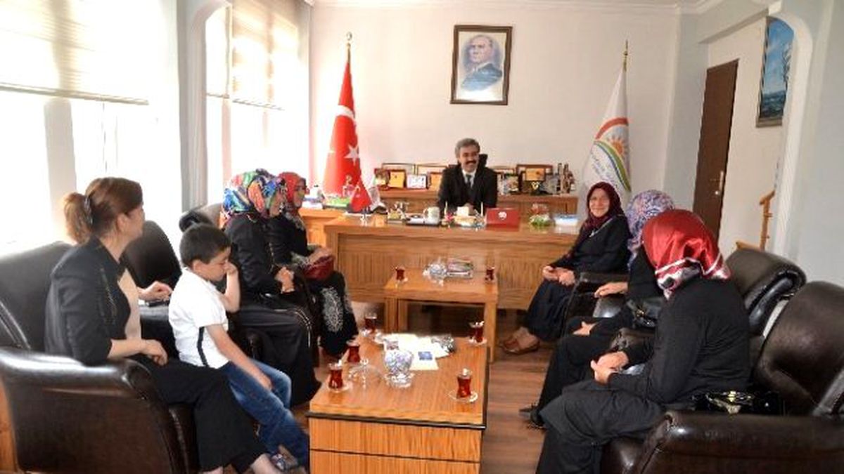 Kadın Çiftçilerden Gıda Tarım ve Hayvancılık İl Müdürü Kayacan\'a Ziyaret