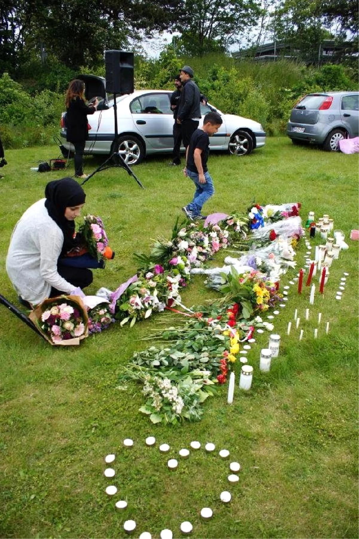 Müslüman Mezarlığında Göçmen Danimarkalı Dayanışması