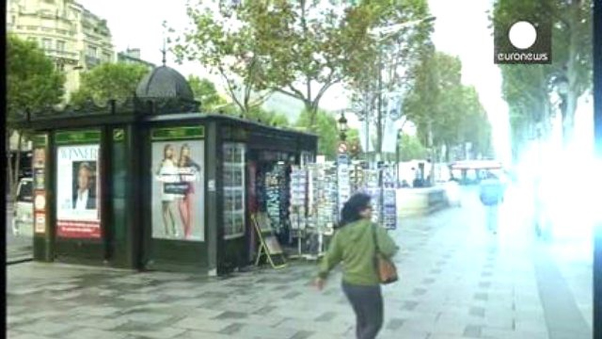 New York Times Paris\'i Londra\'ya Tercih Etti