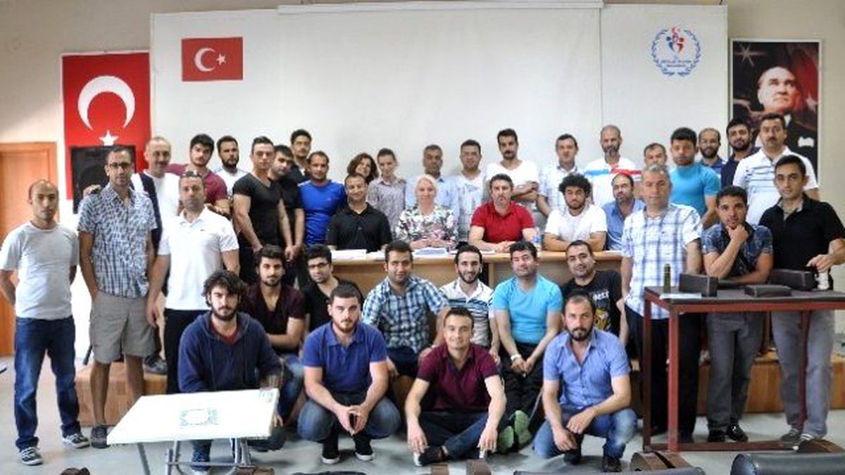 Adana\'da Bilek Güreşi Aday Hakem Kursu Tamamlandı