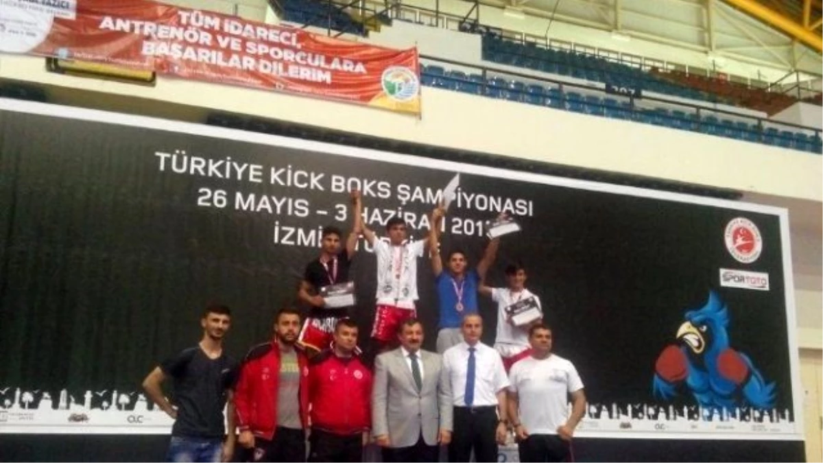 Aydın\'da Kick Boksta Tarihi Başarı