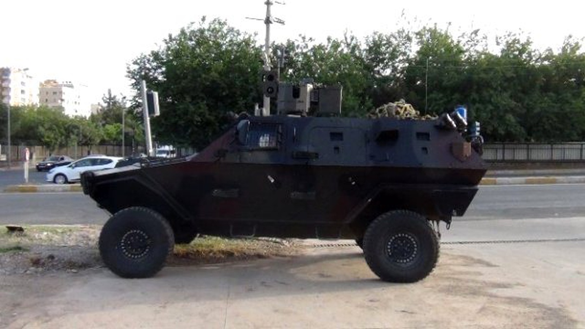 Diyarbakır\'da Asker ve Polisten Yoğun Güvenlik Önlemleri