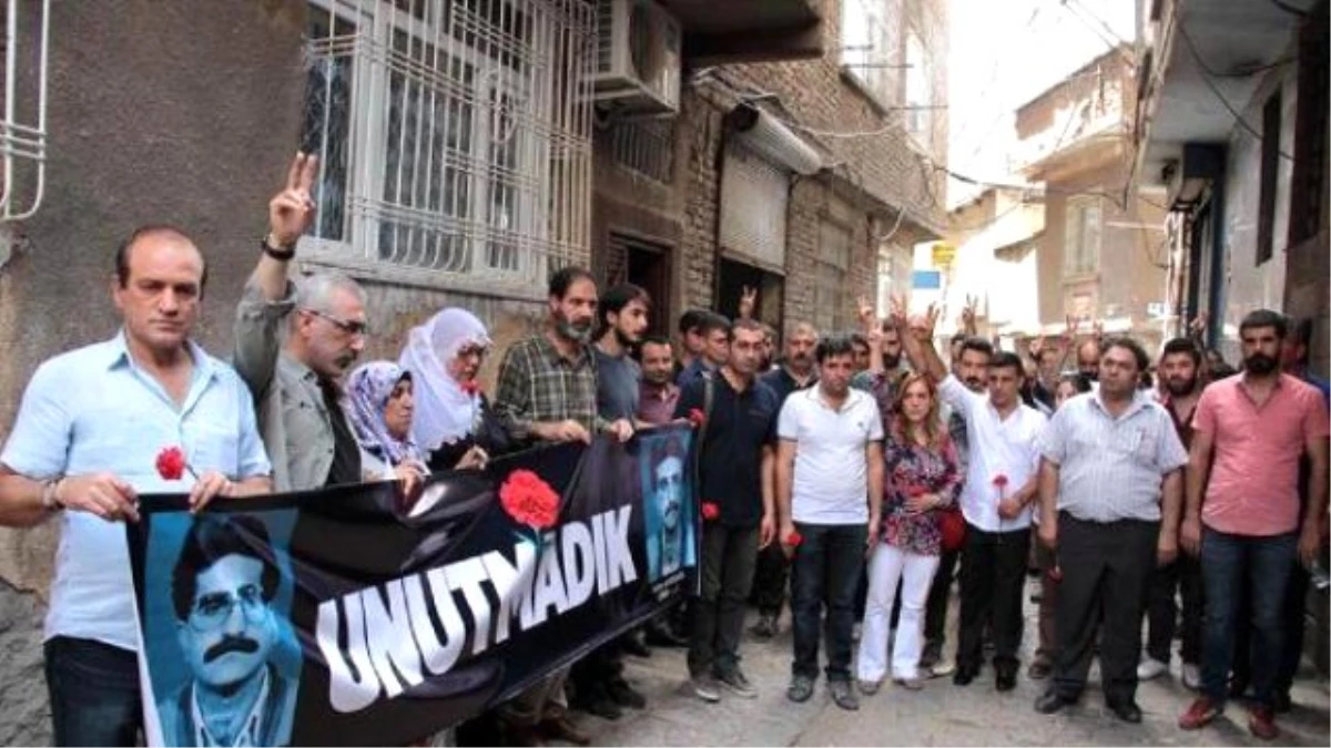 Diyarbakır\'da Öldürülen Gazeteciler Anıldı