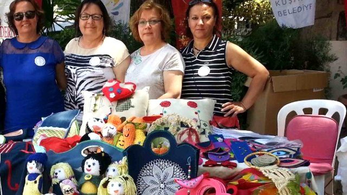Kuşadası Belediyesi Türk-alman Dostluk Günü\'ne Katıldı