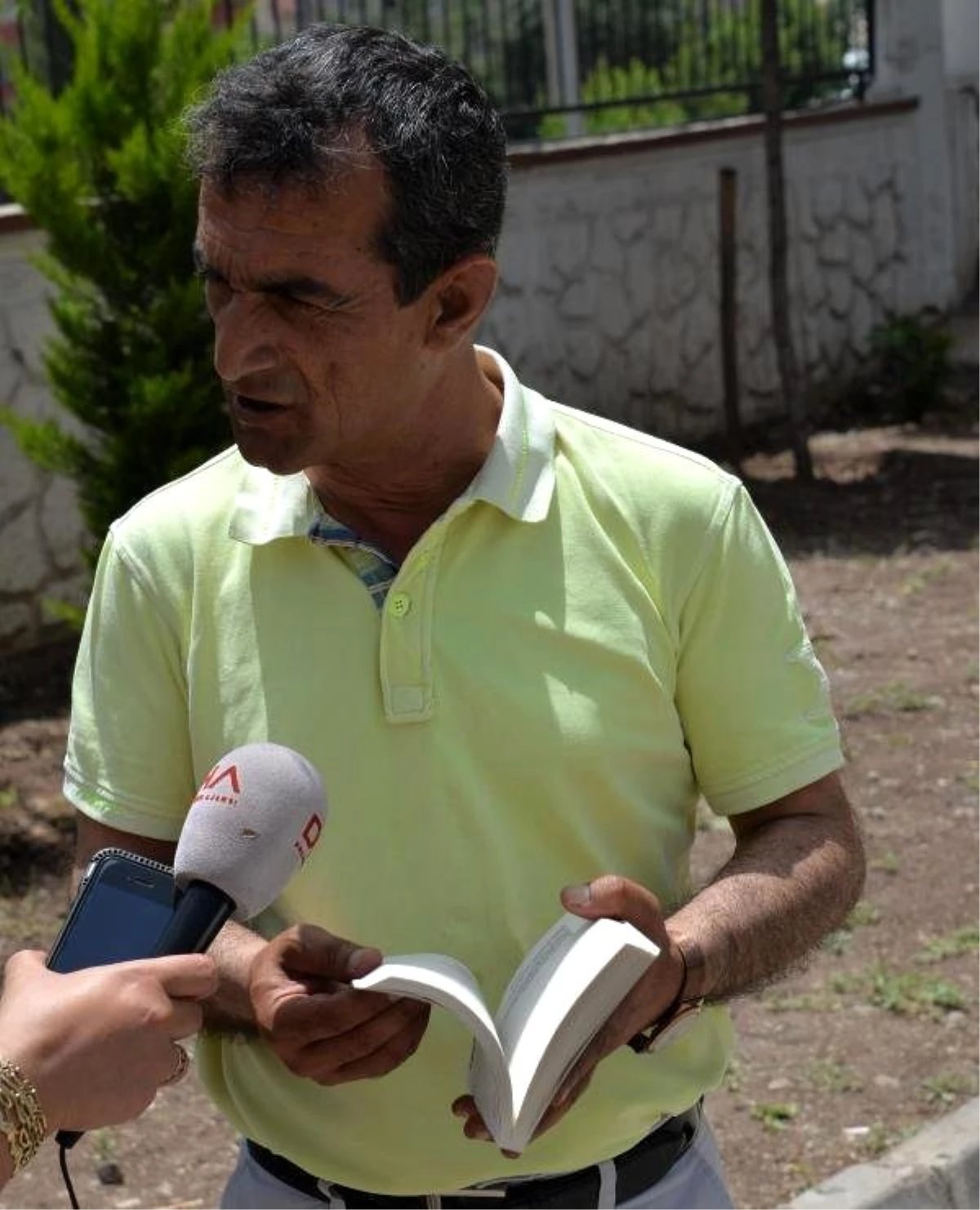 Last On Hdp\'s Diyarbakır List, Surprised Poet Enters Parliament