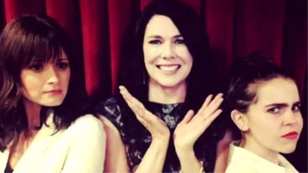 Lauren Graham Meets Up With Both Of Her Tv Daughters