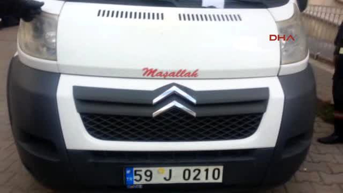 Motora Sıkışan Kediyi İlkokul Öğrencisinin Dikkati Kurtardı