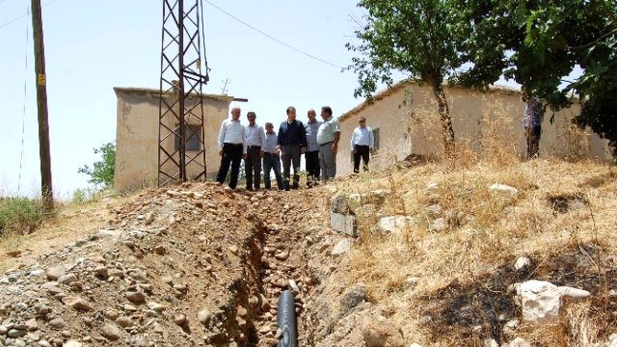 Samsat\'ın Çiçek Köyüne Kanalizasyon Sistemi Kuruluyor
