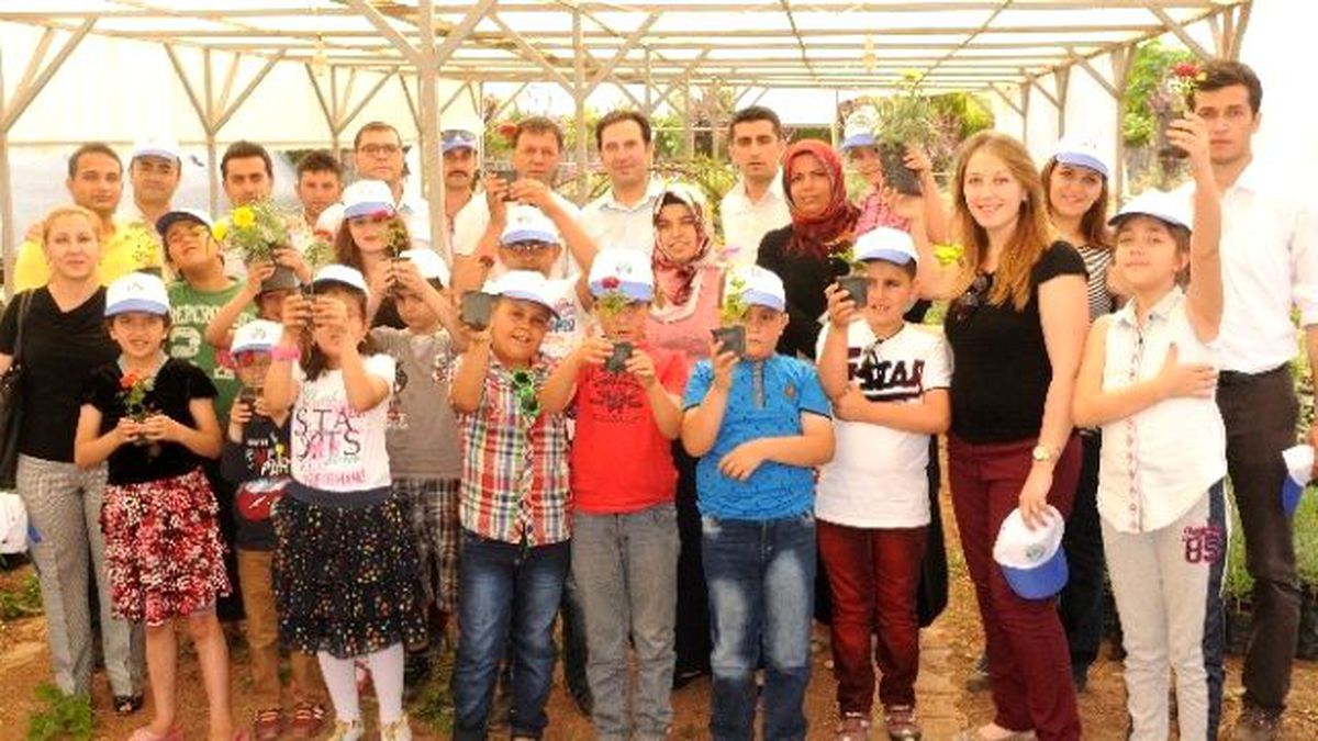 Üniversiteden Özel Öğrencilere "Bitki Terapi" Etkinliği