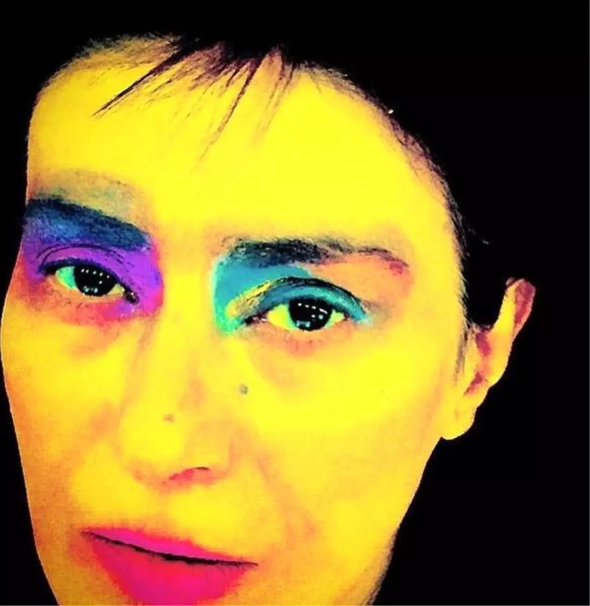 Yıldız Tilbe, Sosyal Medyada Paylaştığı Fotoğrafla Olay Yarattı