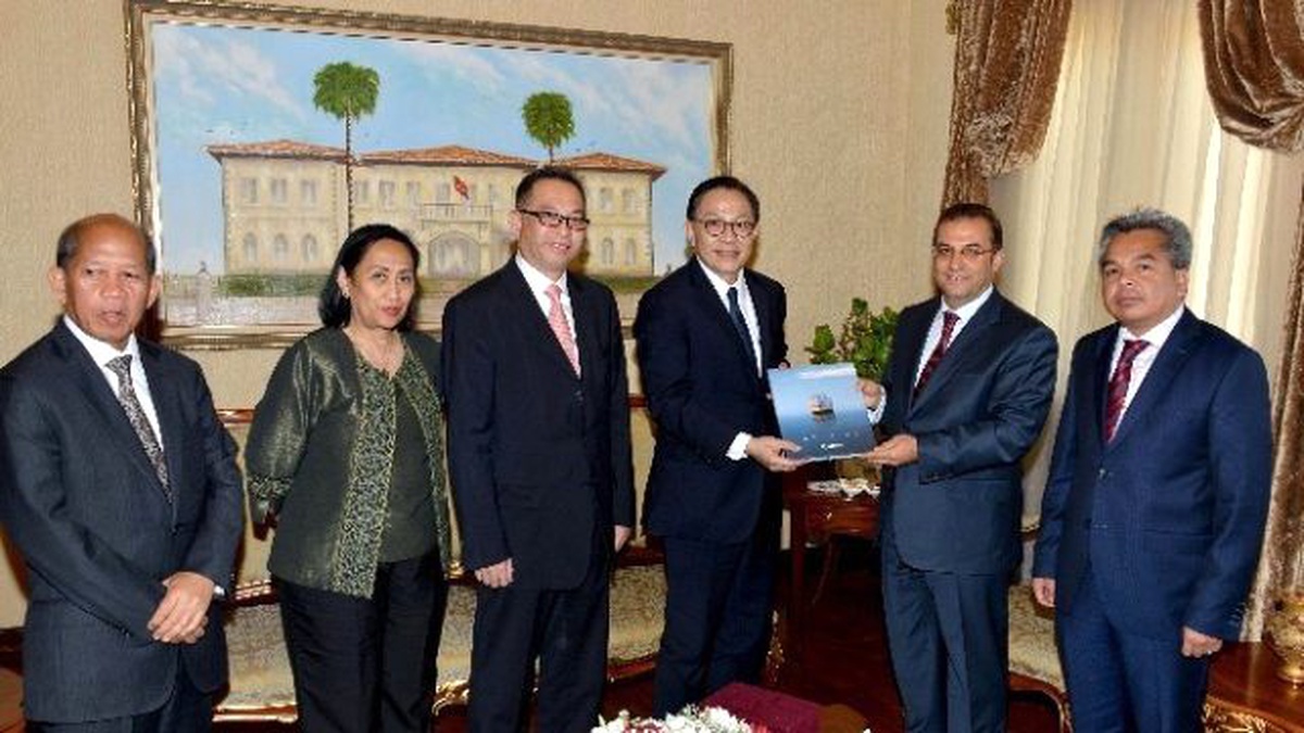 Asean Üyesi Ülkelerin Büyükelçilerinden Vali Türker\'e Ziyaret