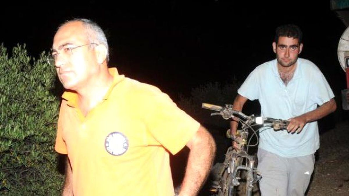 Dağda Kaybolan 2 Liseliyi Gazeteciler Buldu