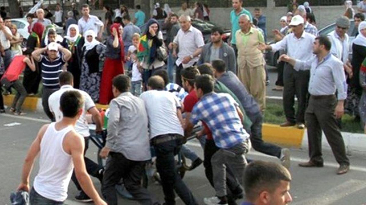 Diyarbakır\'da HDP Mitingine Bombalı Saldırının Şüphelisi Tutuklandı