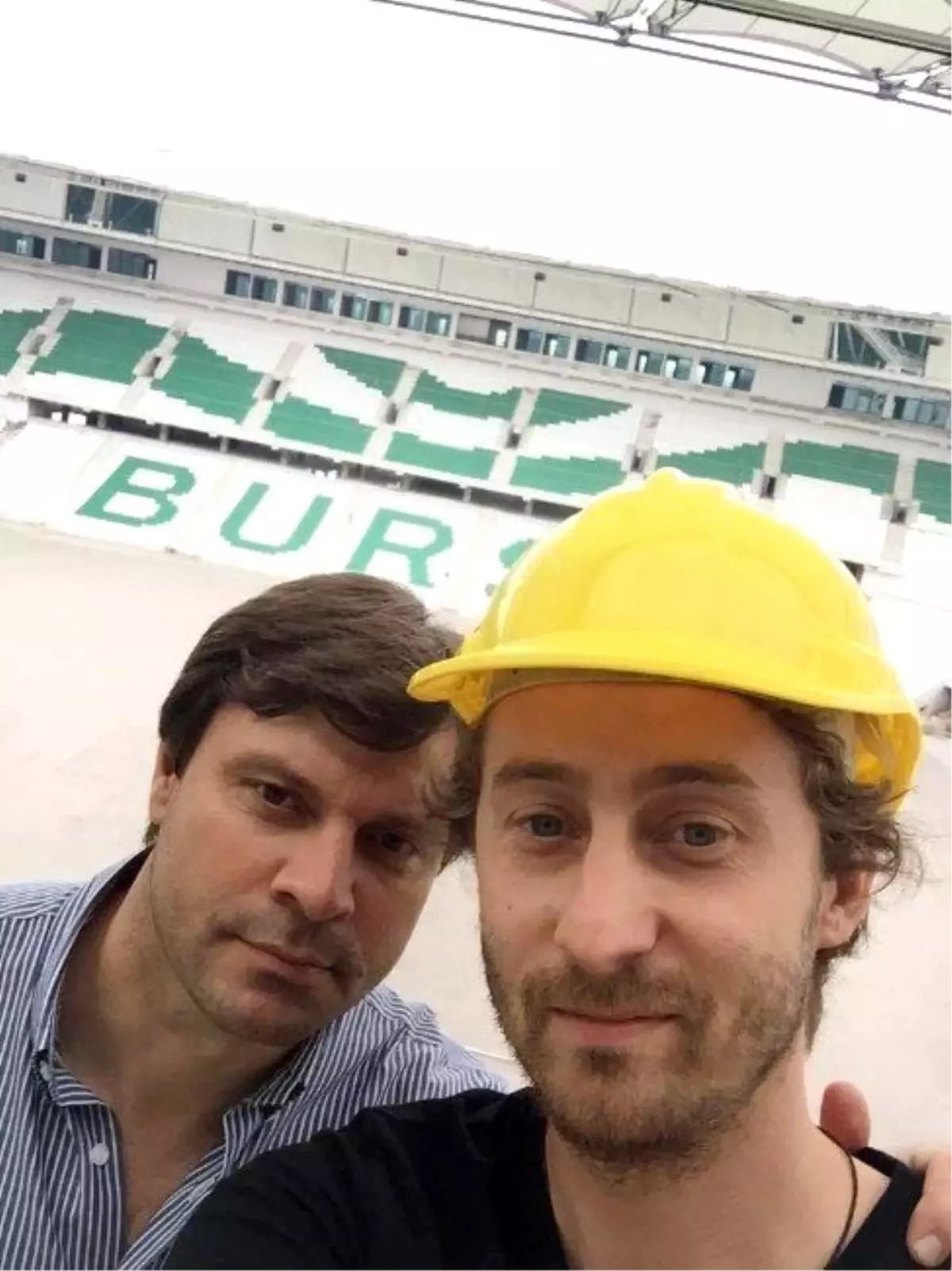 Sağlam\'dan Timsah Arena Selfiesi