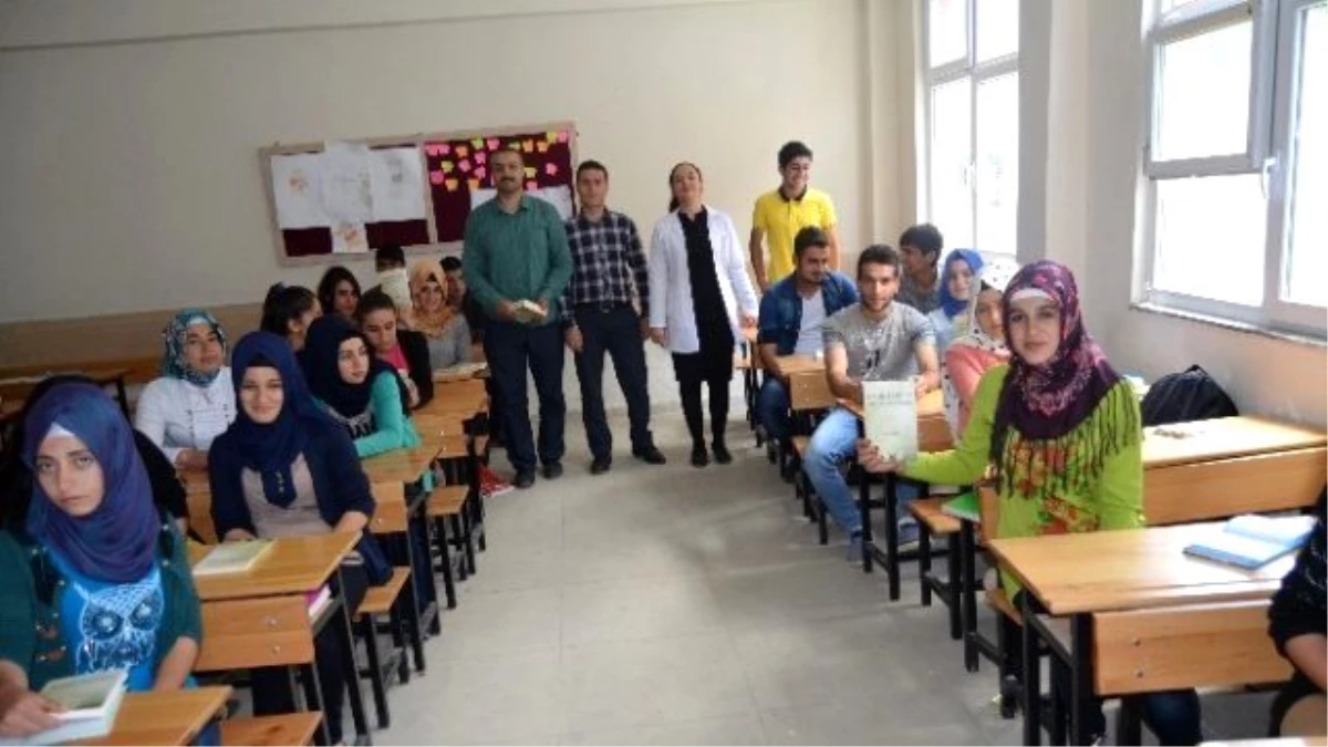 Sason-der\'den Sason Anadolu Lisesi Öğrencilerine Kitap Yardımı