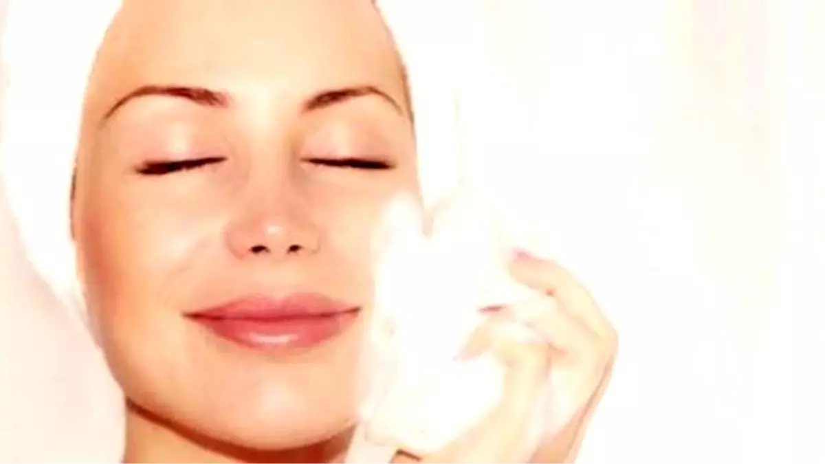 5 Nightime Rituals To Keep Skin Wrinkle Free