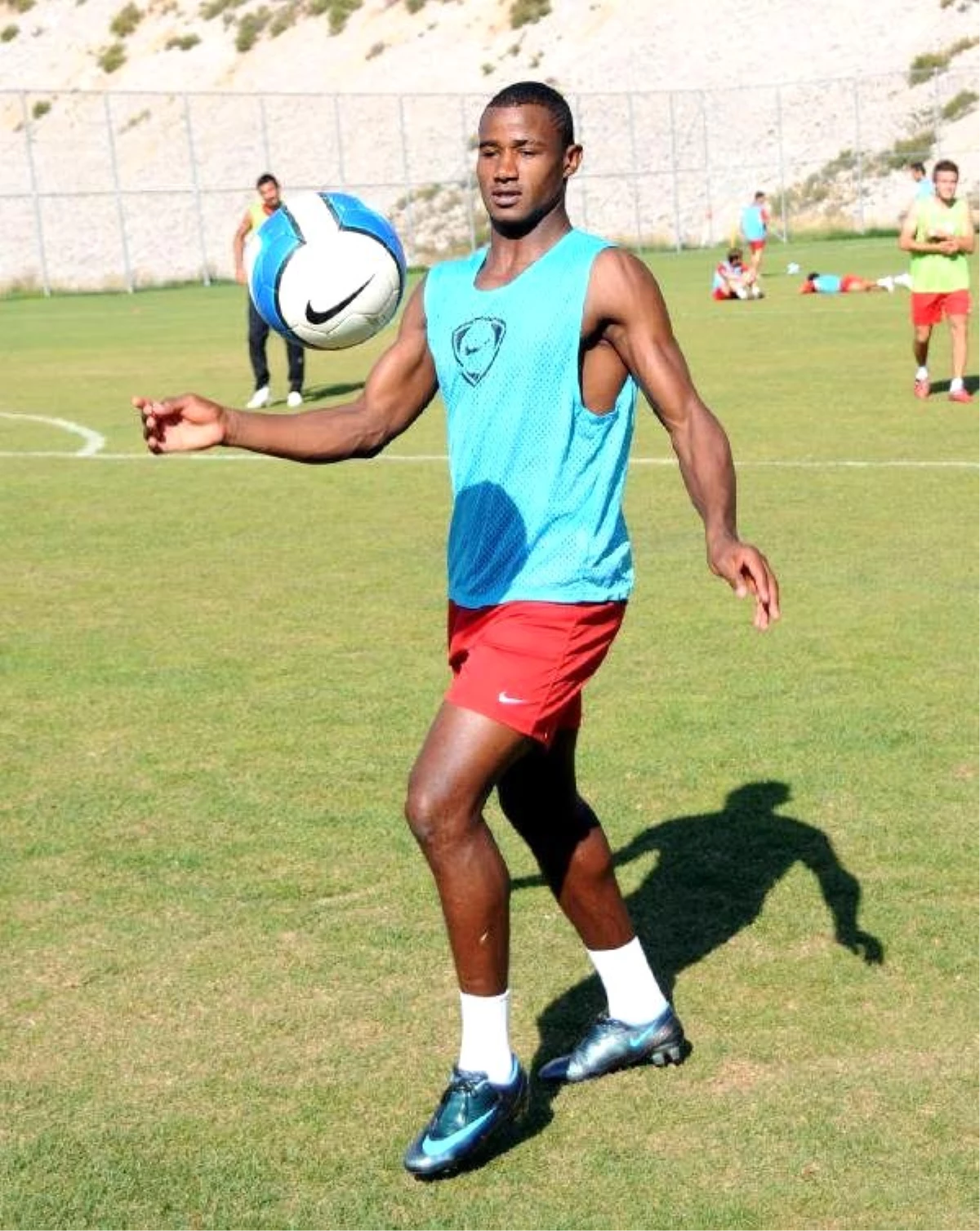 Antalyaspor\'un Tunuslu Eski Futbolcusu Anjiyo Olacak