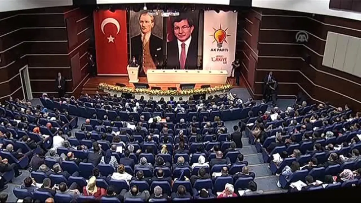 Davutoğlu: "Ak Parti\'yi Yenileyerek Yeni Türkiye\'yi Kurmak, Hedefimiz Budur"