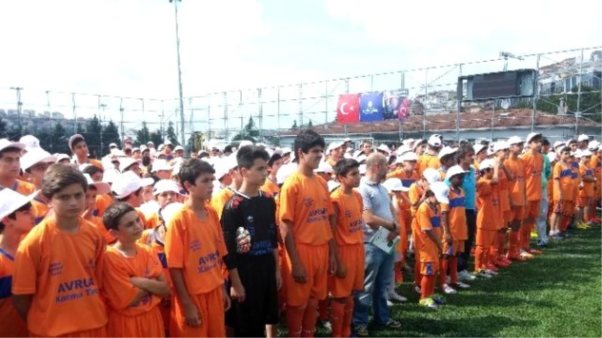 Futbol Akademi ve Yetenek Kampı Final Maçı ve Ödül Töreni Düzenlendi