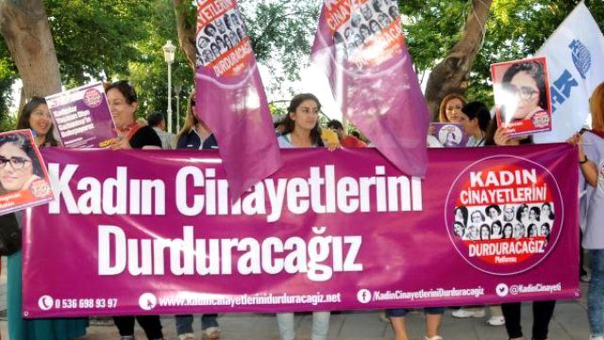Gaziantep\'te Kadın Cinayetleri Protesto Edildi