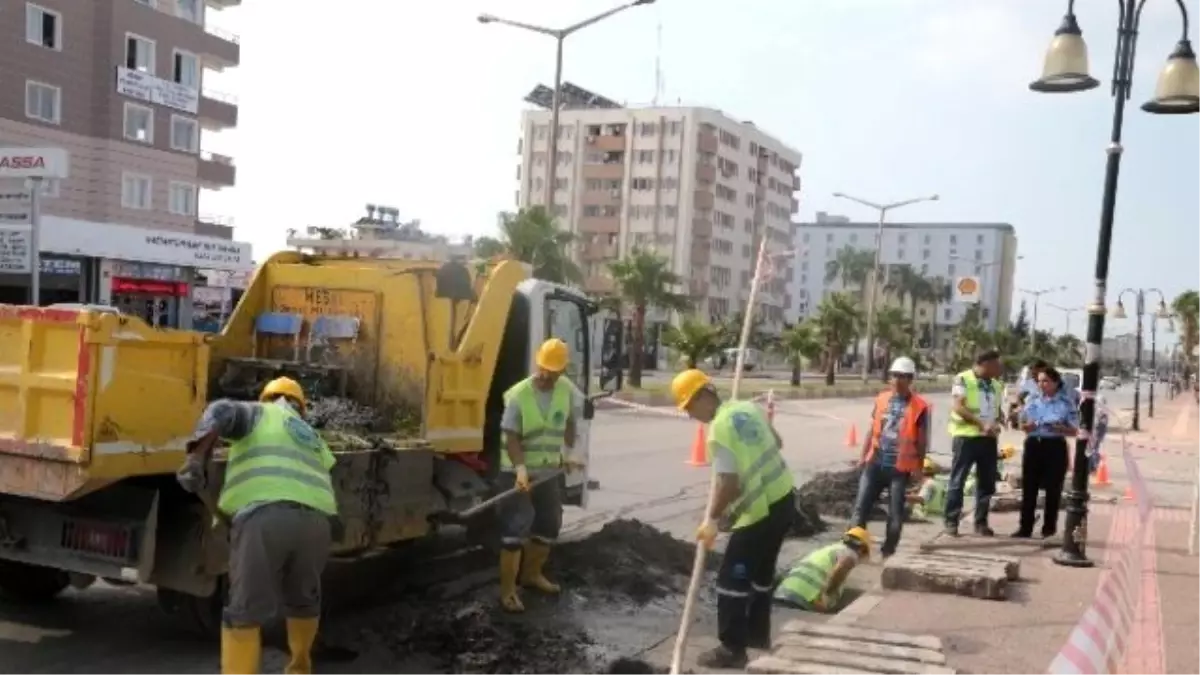 MESKİ, Izgaralar ve Yağmur Suyu Kanallarında Yaz Temizliği Başlattı