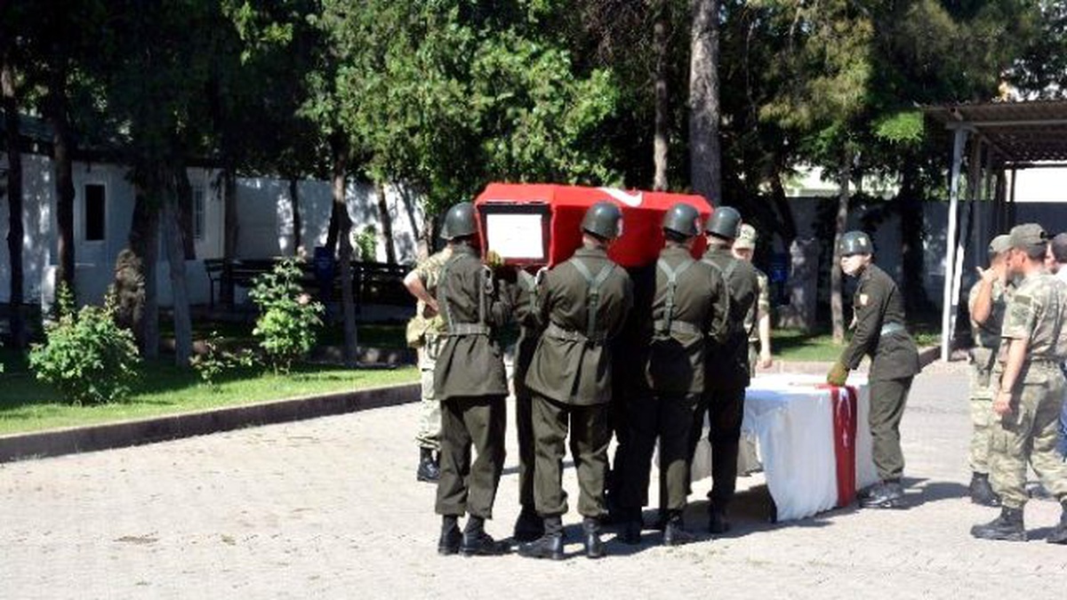 Şehit Uzman Çavuş İçin Askeri Tören Düzenlendi