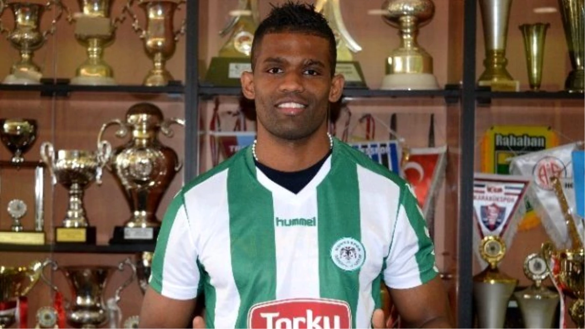 Torku Konyaspor\'a Portekizli Stoper