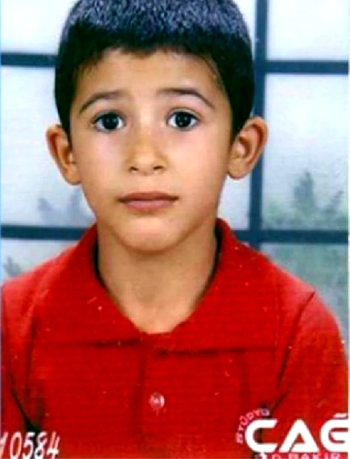8 Yaşındaki Enes\'i Öldüren Gaz Fişeği Adli Emanette Kayboldu