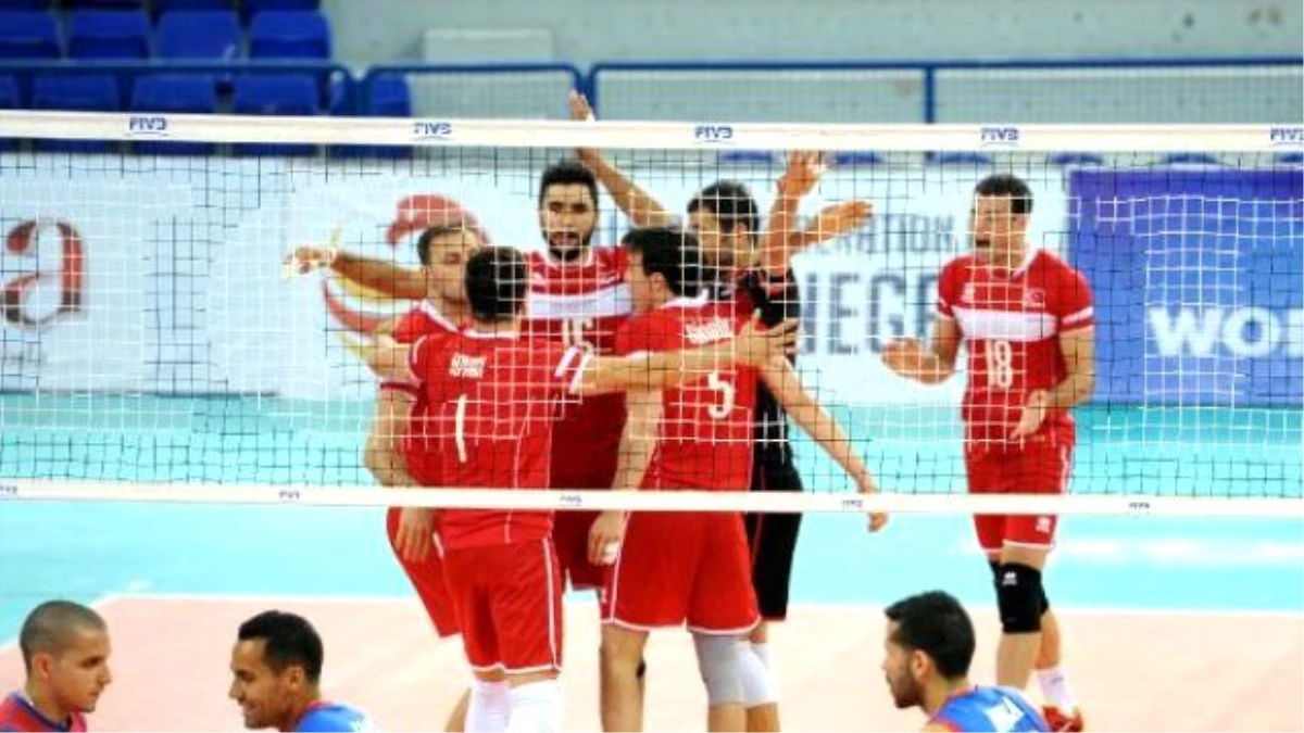 A Milli Erkek Voleybol Takımı, 2015 Fıvb Dünya Ligi\'ne Porto Riko Galibiyeti ile Başladı