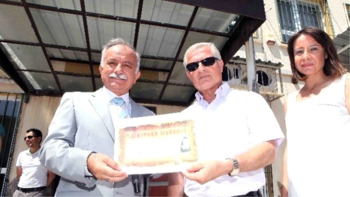 Başkan Karabağ\'a Mezun Olduğu Okulda Büyük Sürpriz