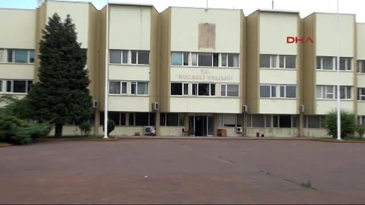 Kocaeli Vilayet Binasında \'Altın Klozet\' İncelemesi