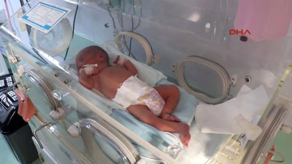 Samsun\'da 3 Günlük Bebek Çöp Konteynerinde Bulundu