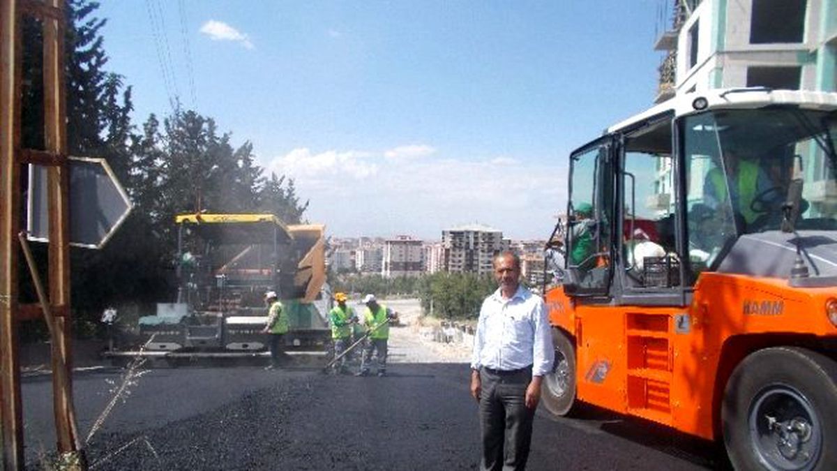 Tecde\'nin Bozuk Yolları Yapılıyor