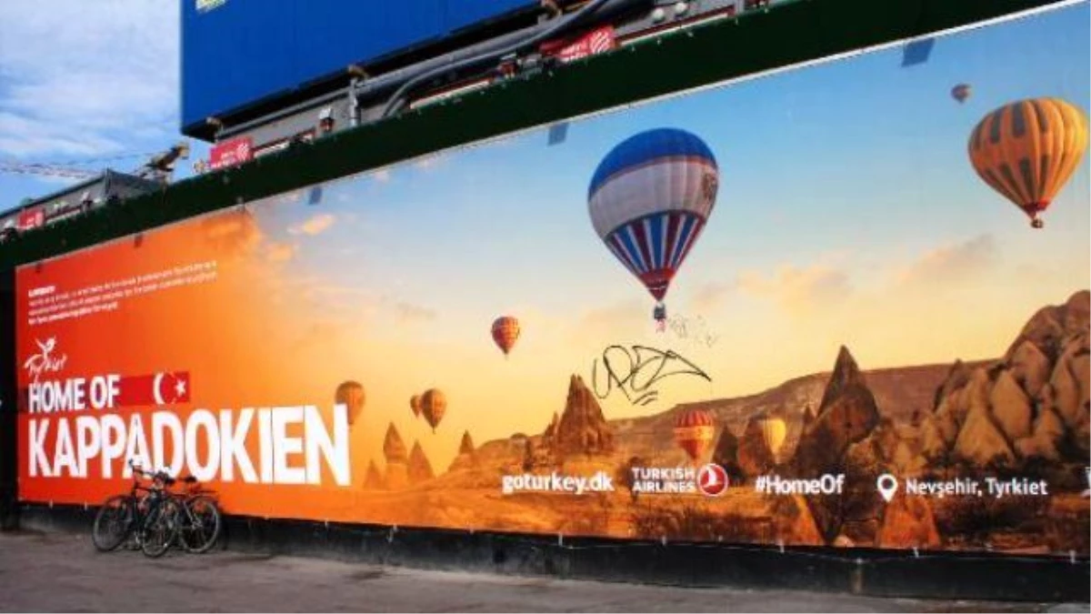 Danimarka\'da Türkiye Dev Billboardlarla Tanıtılıyor