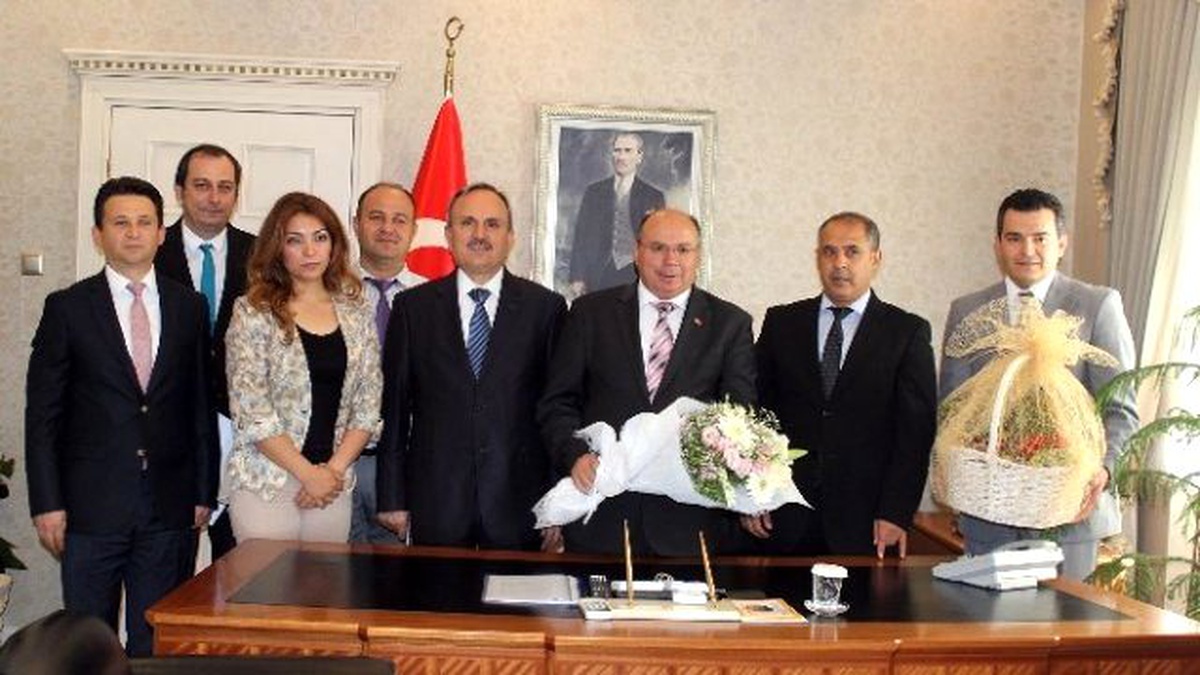 Vali Çiçek: "Vahşi Sulama Toprağı Katlediyor"