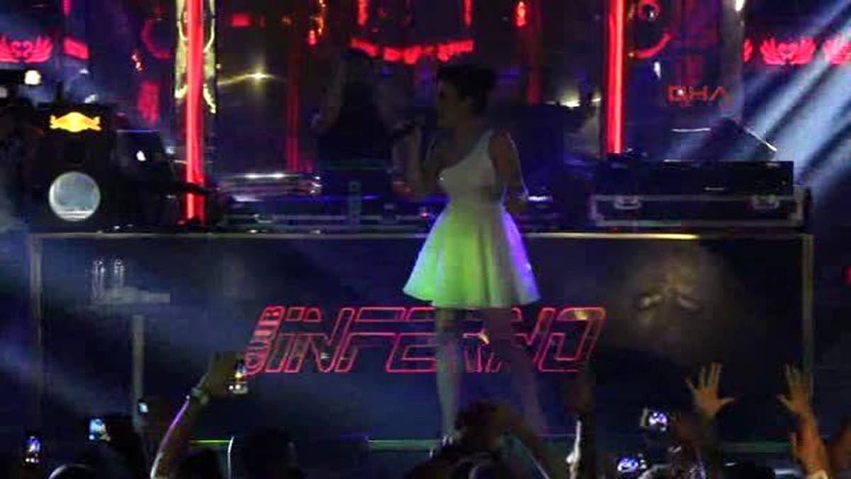 Antalya - İrem Derici Sahneyi Eşiyle Paylaştı