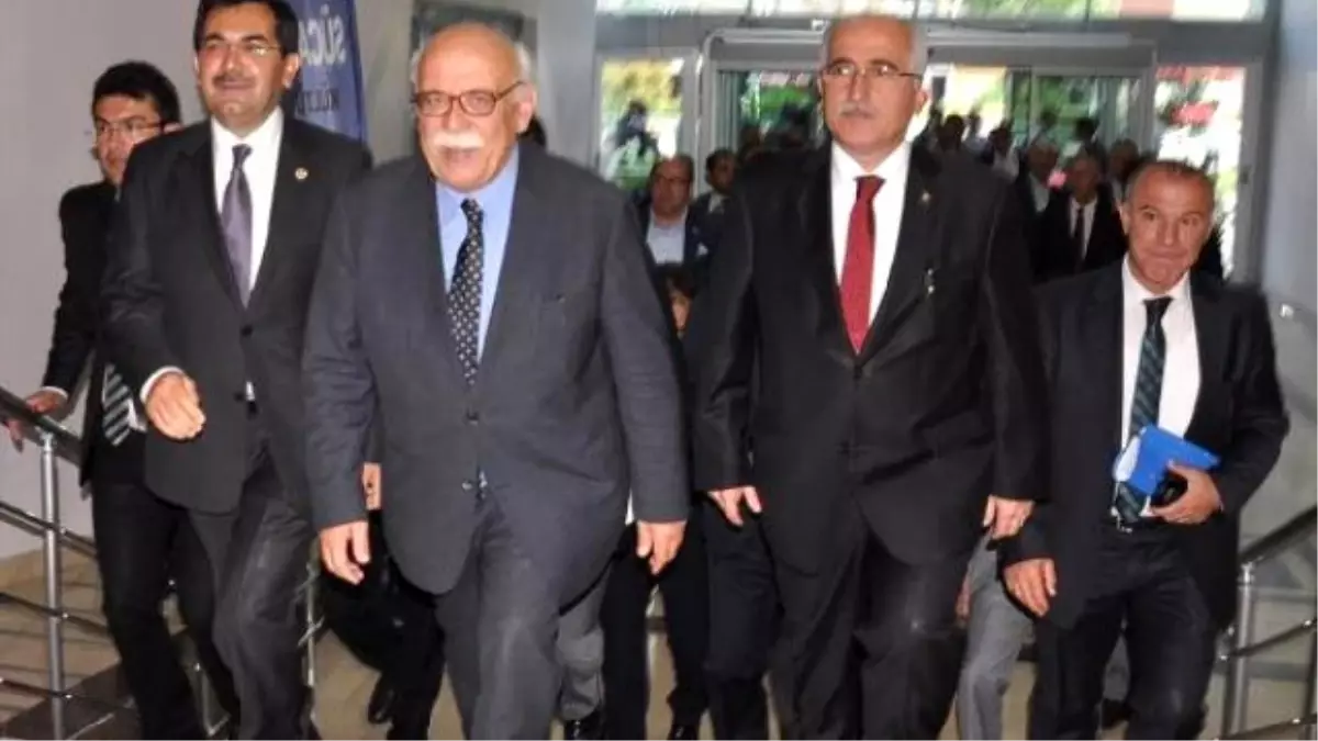 Bakan Avcı,şücaaddin Veli Anma Etkinliklerine Katıldı