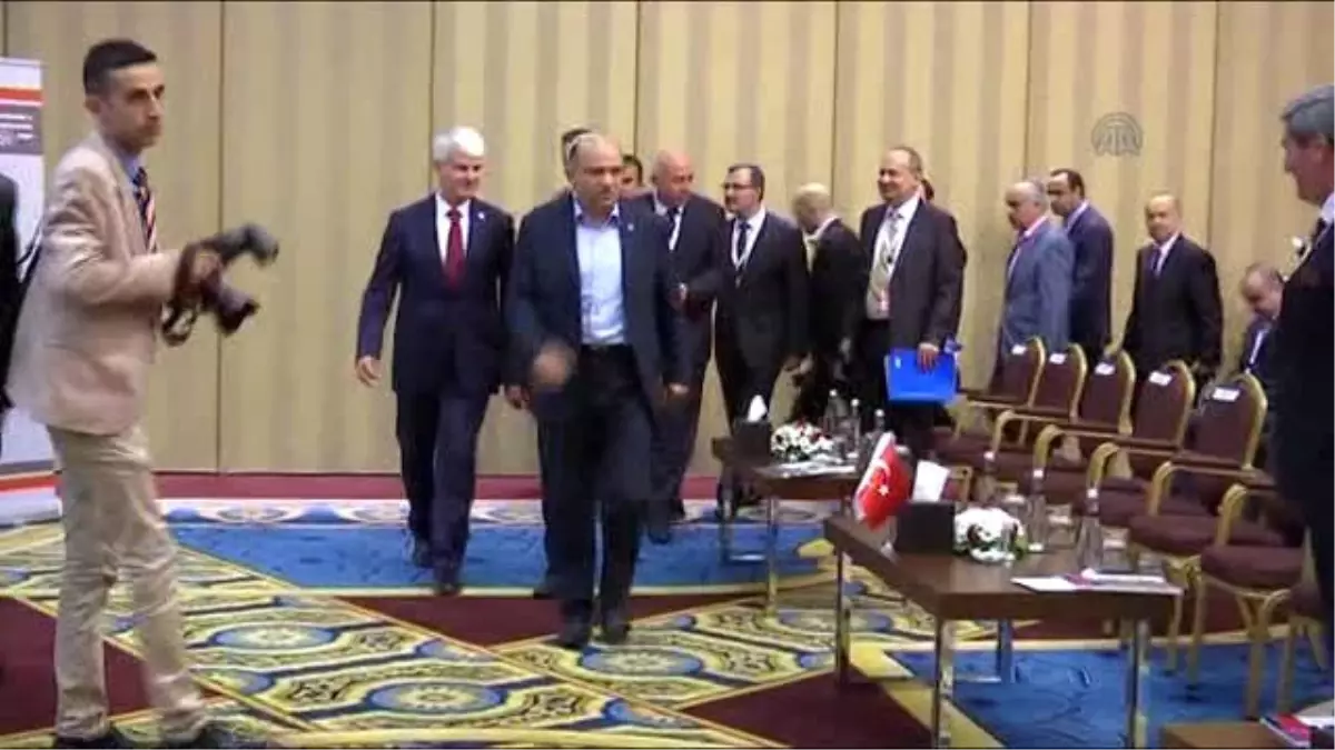 Bakan Işık, Osbük 13. Olağan Genel Kurulu\'na Katıldı