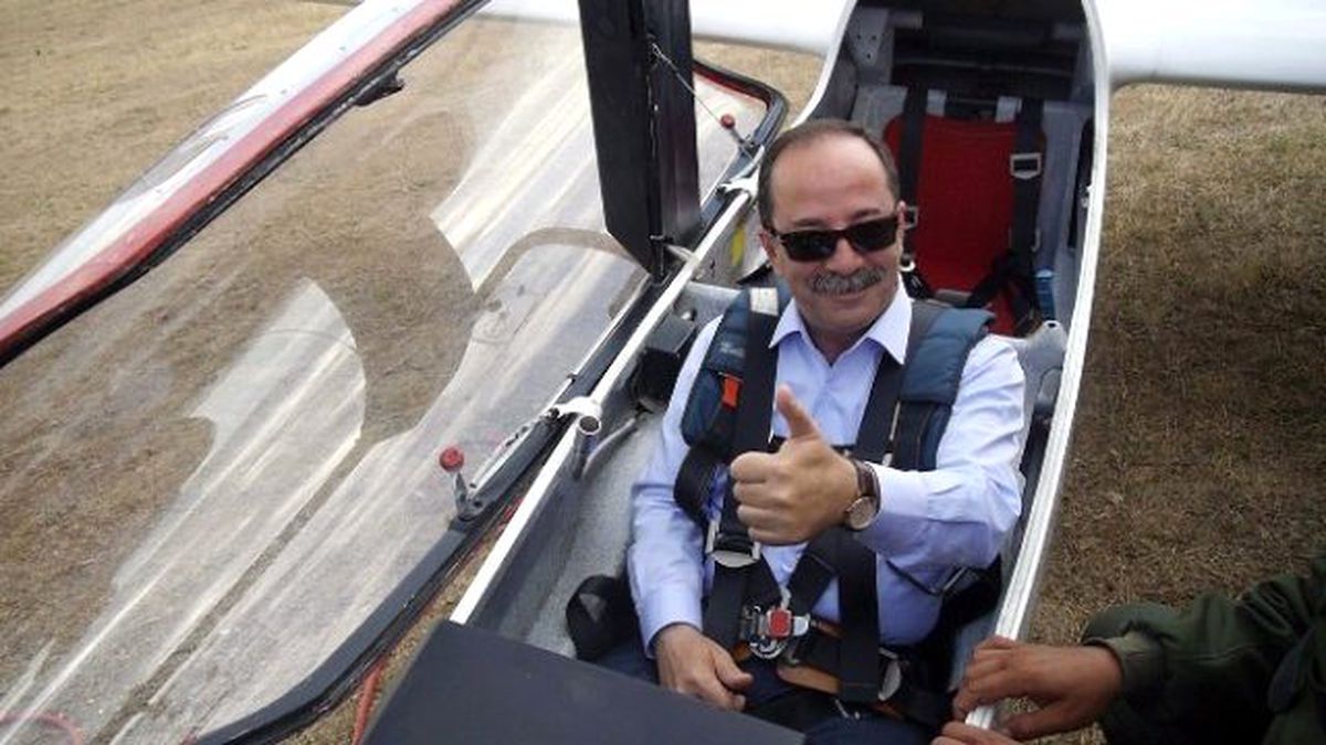 Edirne Belediye Başkanı Gürkan\'dan Planör Uçuşu