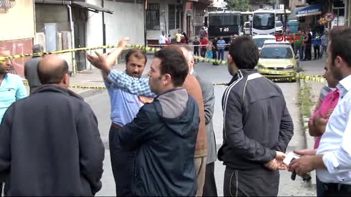 Gaziosmanpaşa Belediye Başkanından Yan Yatan Binada İnceleme