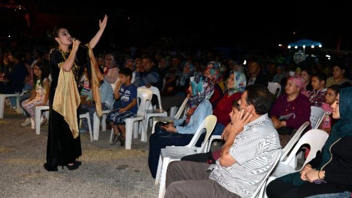 Grup Gece Yolcuları, Kumluca\'da Hayranları ile Buluştu