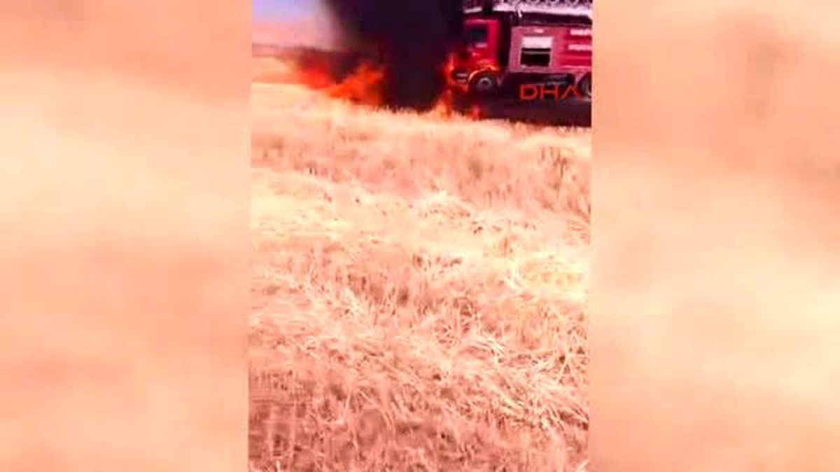 Mardin Yangın Söndürmeye Giden İtfaiye Aracı, Alevlerin Arasında Kalarak Yandı 1-