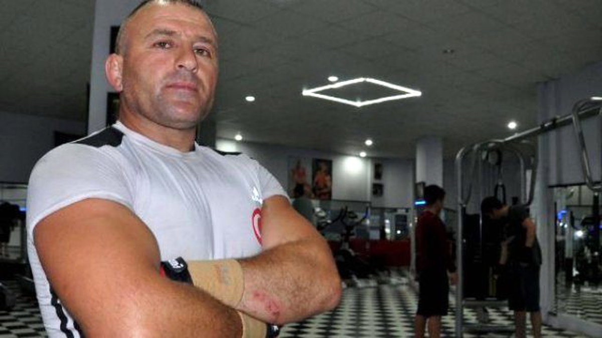 Sivaslı Veteran Güreşçinin Gözü Altın Madalyada