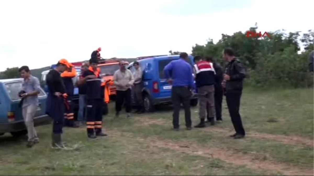 Uşak Ormanda Kaybolan Hamile Kadın 20 Saat Sonra Bulundu