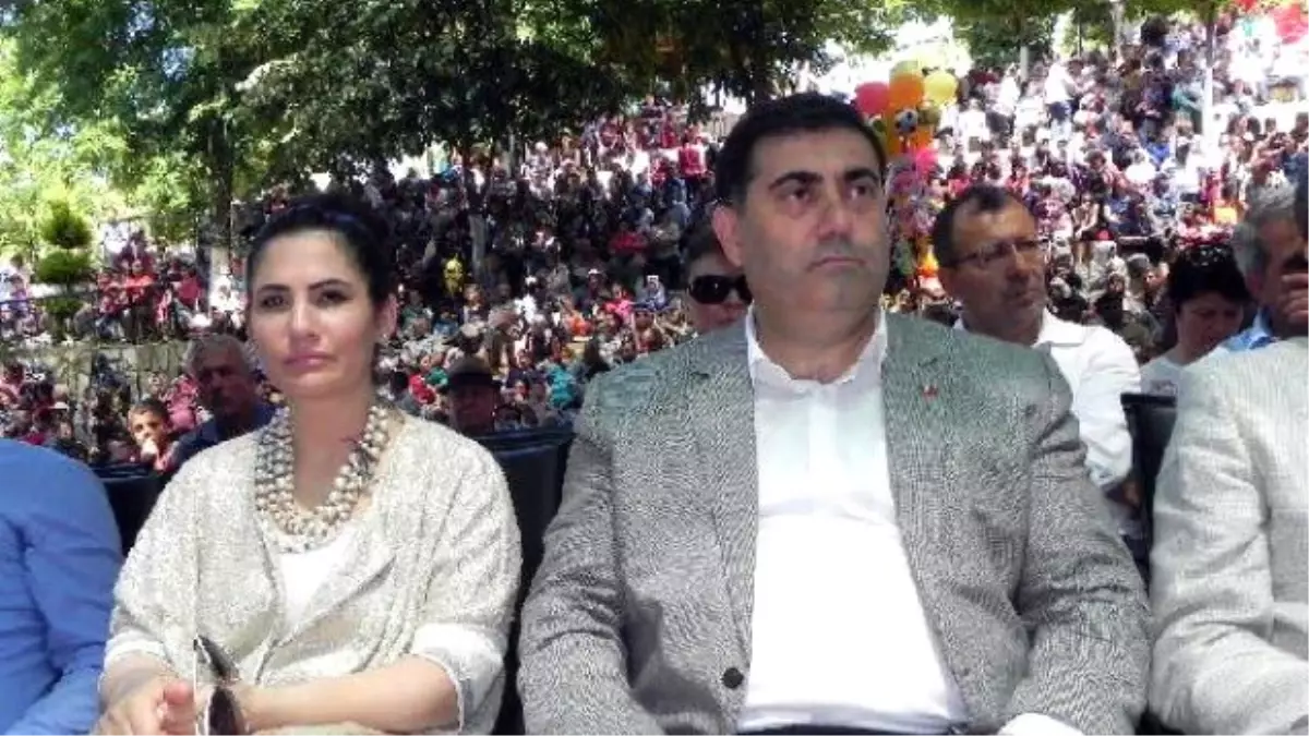 AK Parti\'li Eski Vekilden, \'Sakal\' ve \'Başörtüsü\' Açıklaması (2)