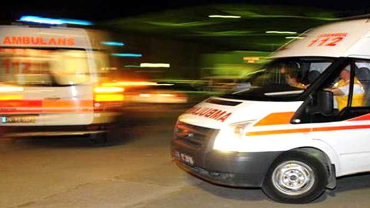 Alışveriş Merkezinin Terasından Düşen Kişi Yaşamını Yitirdi