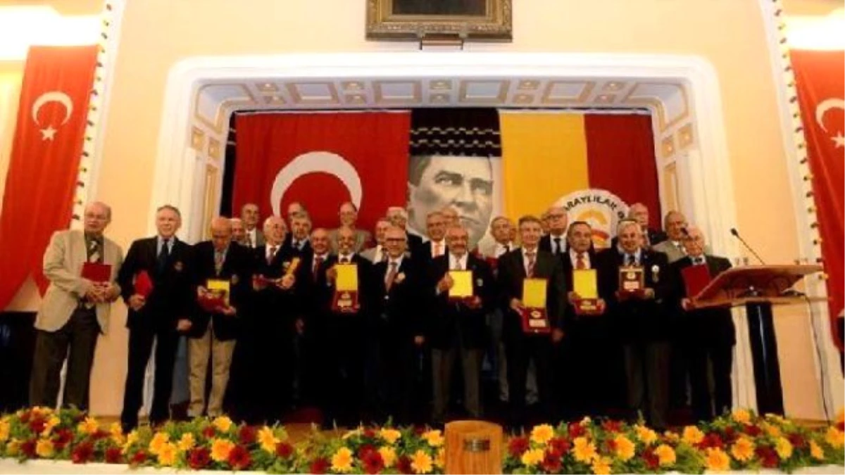 Galatasaray Lisesi\'nde Pilav Günü Yapıldı