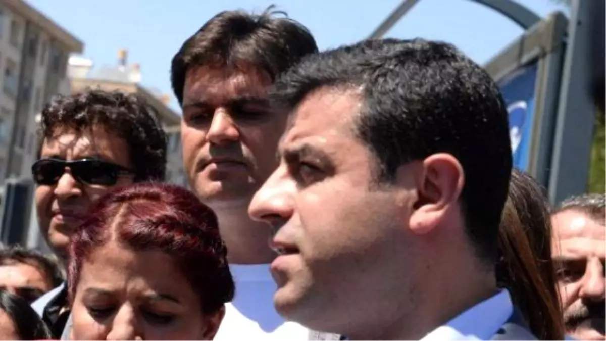 HDP Eş Başkanı Demirtaş\'a 2 Koruma Polisi Verildi