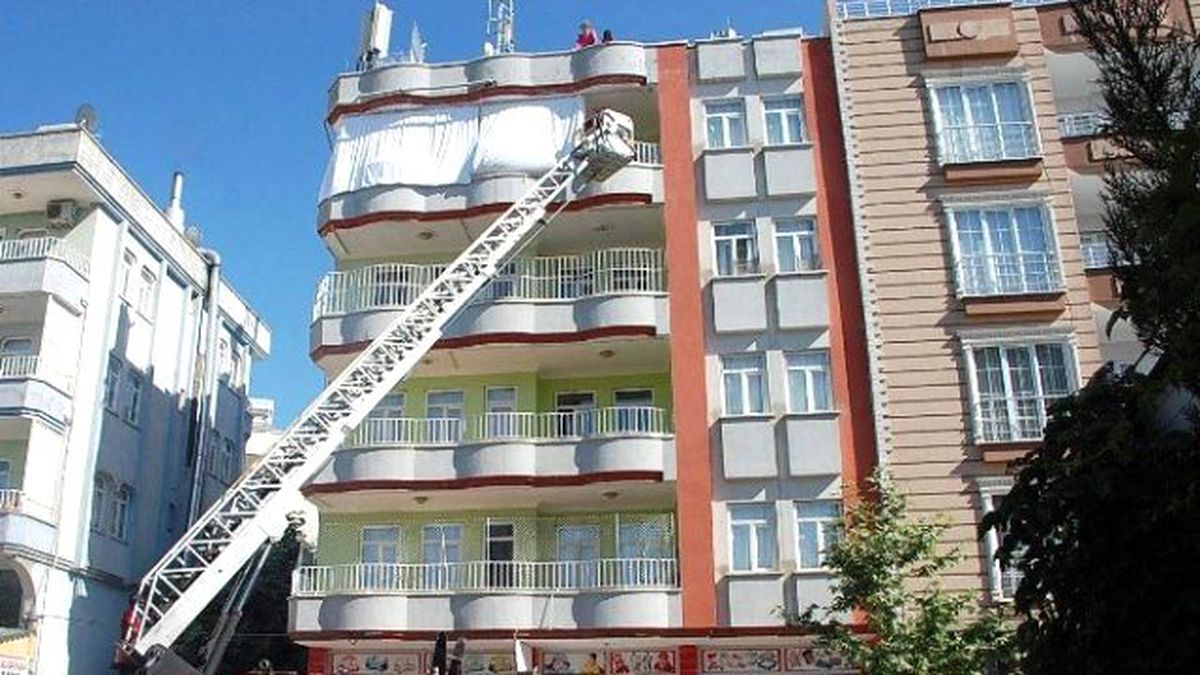 İtfaiye Ekibi Ocakta Unutulan Yemek İçin Harekete Geçti